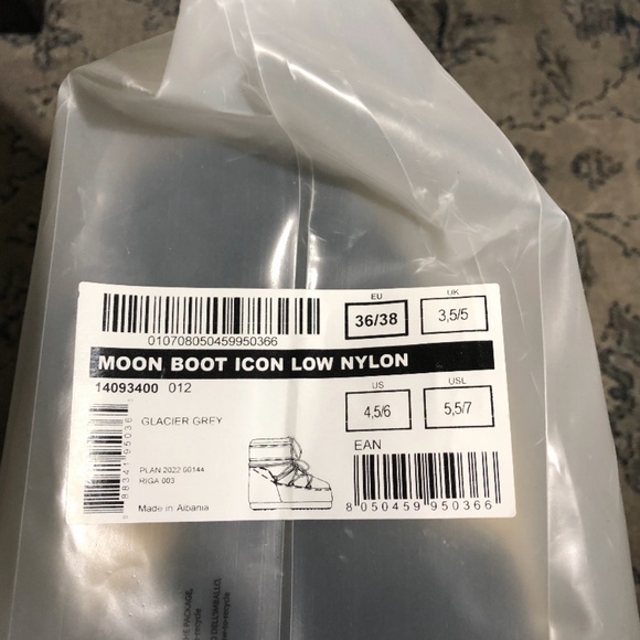 Moon Boot Icon Low Nylon Snow Boots Glacier Grey - Picture 13 of 13